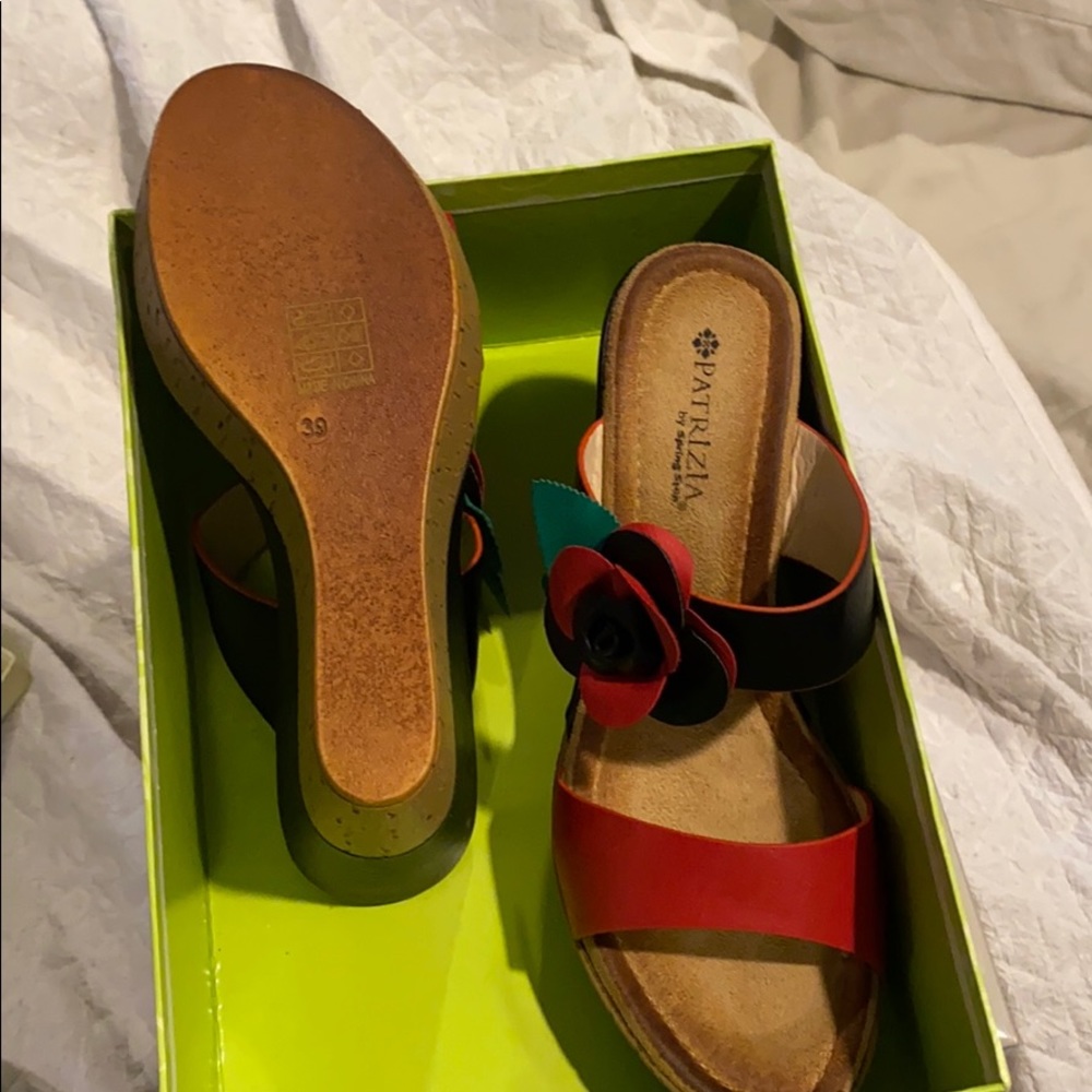 Shoes - Picture 2 of 5